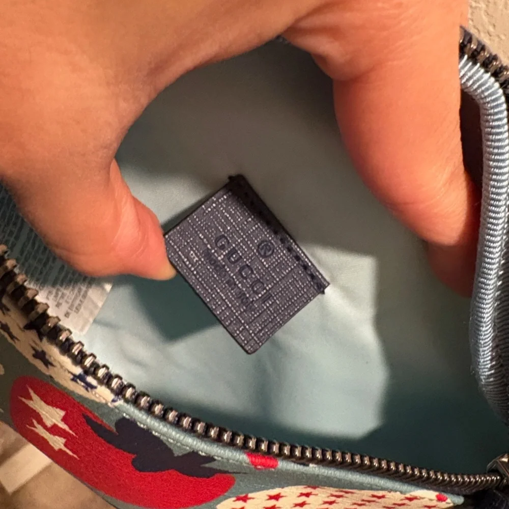 Gucci Limited Edition Strawberry Belt
Bag - Picture 12 of 15